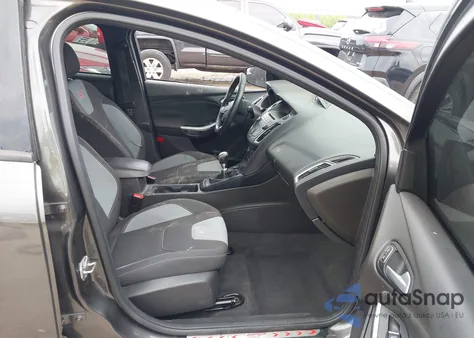 2016 Ford Focus из США, поврежденный, VIN 1FADP3L92GL242294